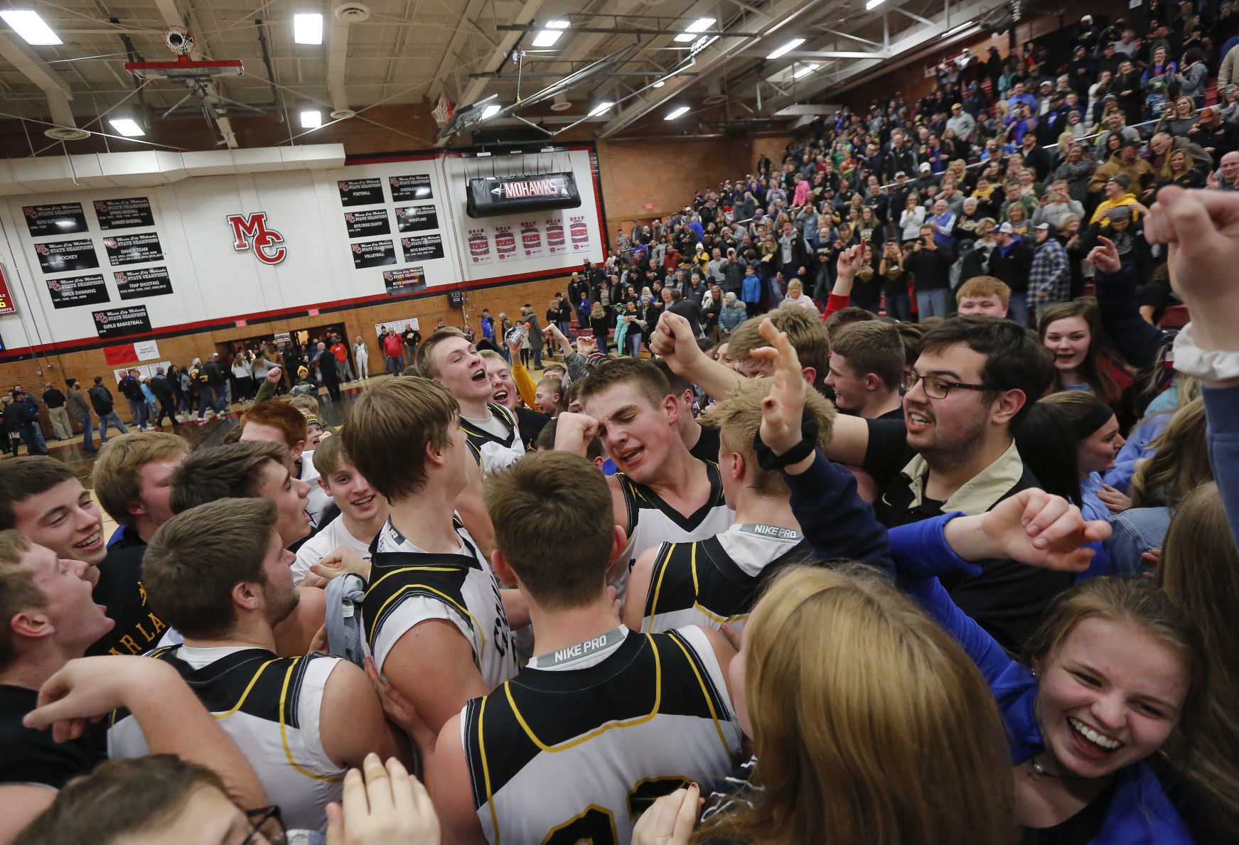 BBball Clear Lake vs. Charles City 4